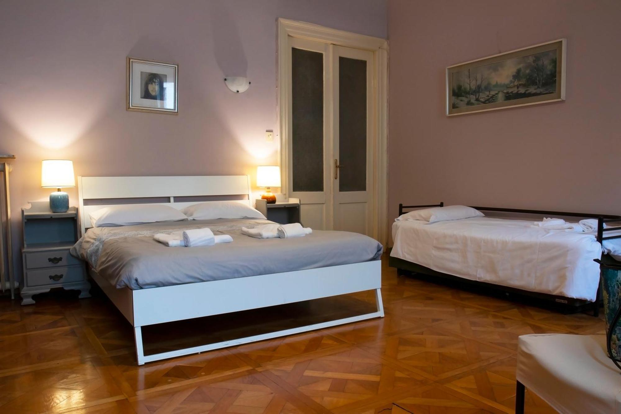 La Casa Del Teatro - Hostel Trieste Luaran gambar